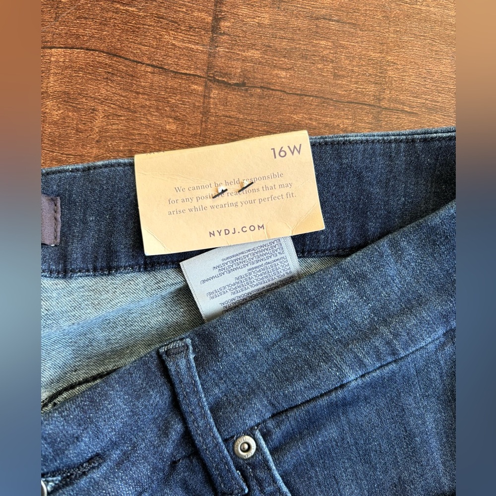 NYDJ Jeans | The Slimmer Marilyn Straight | 16 (18) - Picture 6 of 9